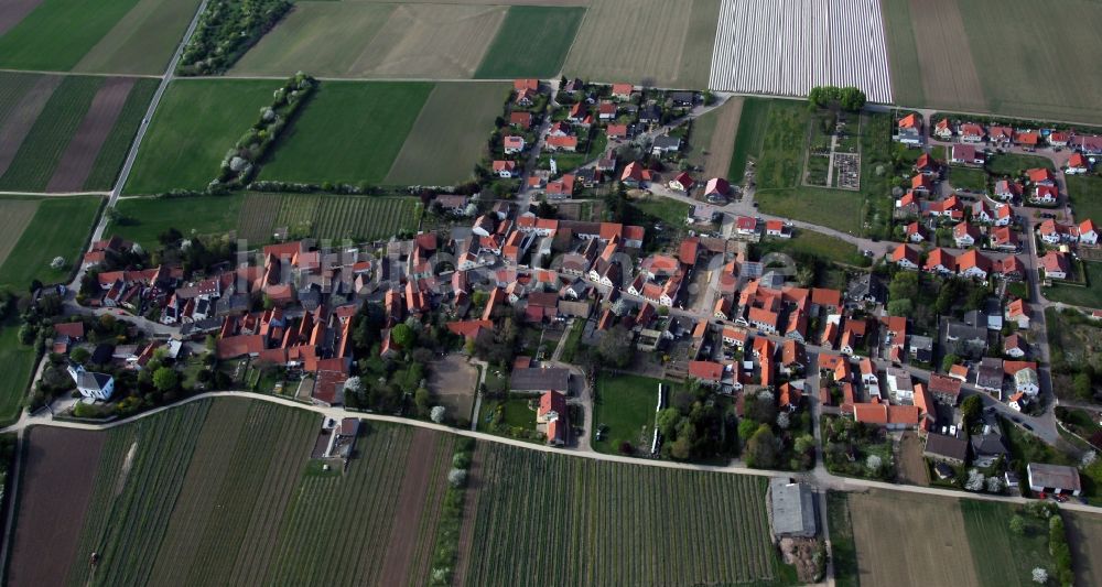 Esselborn von oben - Stadtansicht von Esselborn im Bundesland Rheinland-Pfalz