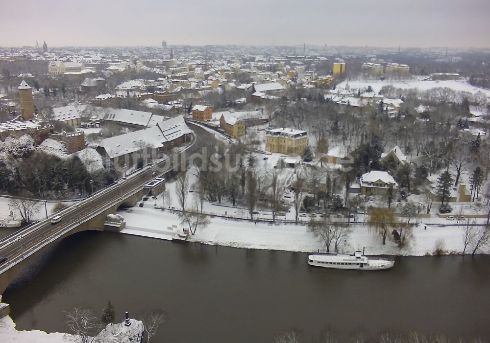 Halle (Saale) von oben - Stadtansicht vom Flußverlauf der Saale an der Krollwitzbrücke in Halle (Saale) im Bundesland Sachsen-Anhalt