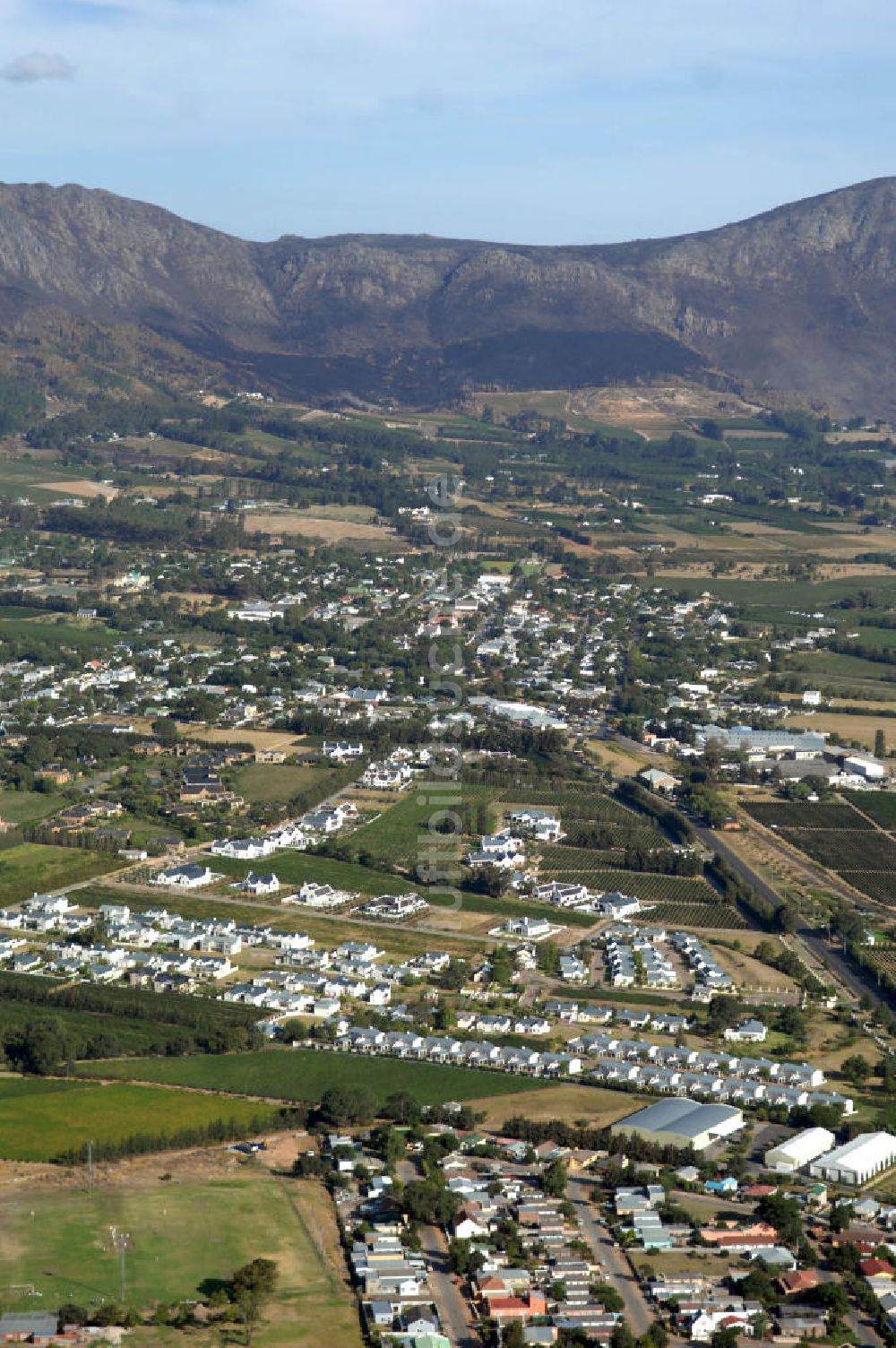 Luftbild FRANSCHHOEK - Stadtansicht von Franschhoek in Südafrika