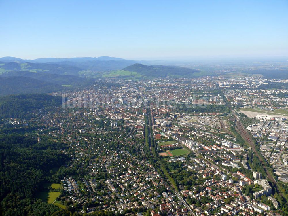 Luftaufnahme Freiburg im Breisgau - Stadtansicht Freiburg