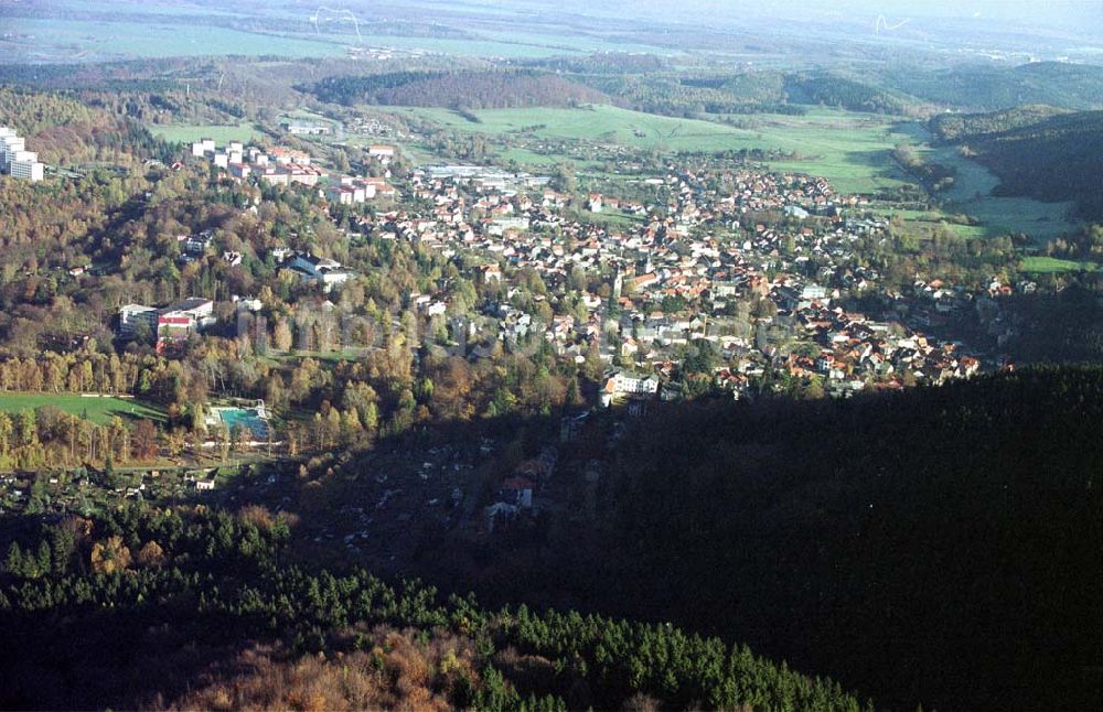 Friedrichroda / Thür. aus der Vogelperspektive: Stadtansicht von Friedrichroda in Thüringen aus südlicher Richtung.