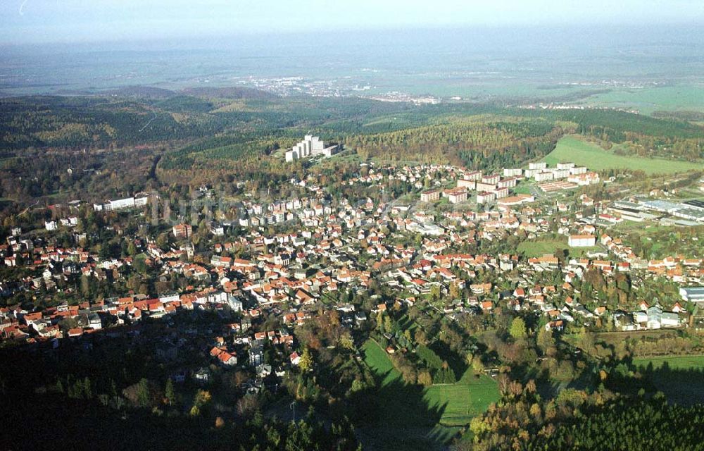 Friedrichroda / Thür. aus der Vogelperspektive: Stadtansicht von Friedrichroda in Thüringen aus südlicher Richtung.