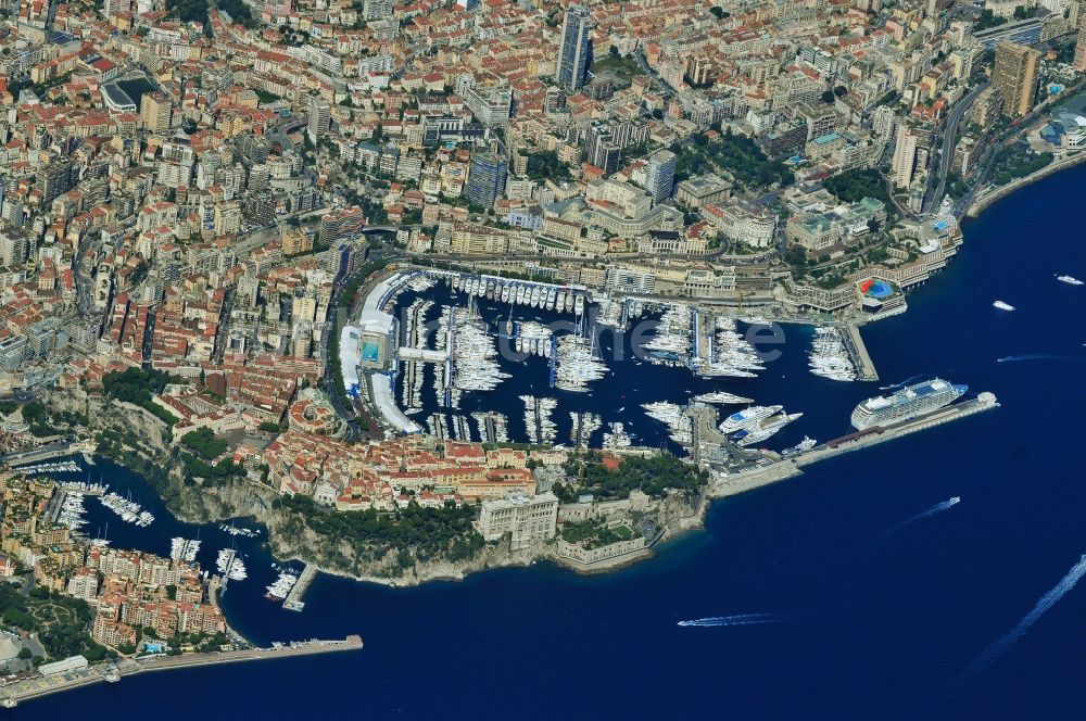 Monaco aus der Vogelperspektive: Stadtansicht des Fürstentums Monaco an der Mittelmeerküste