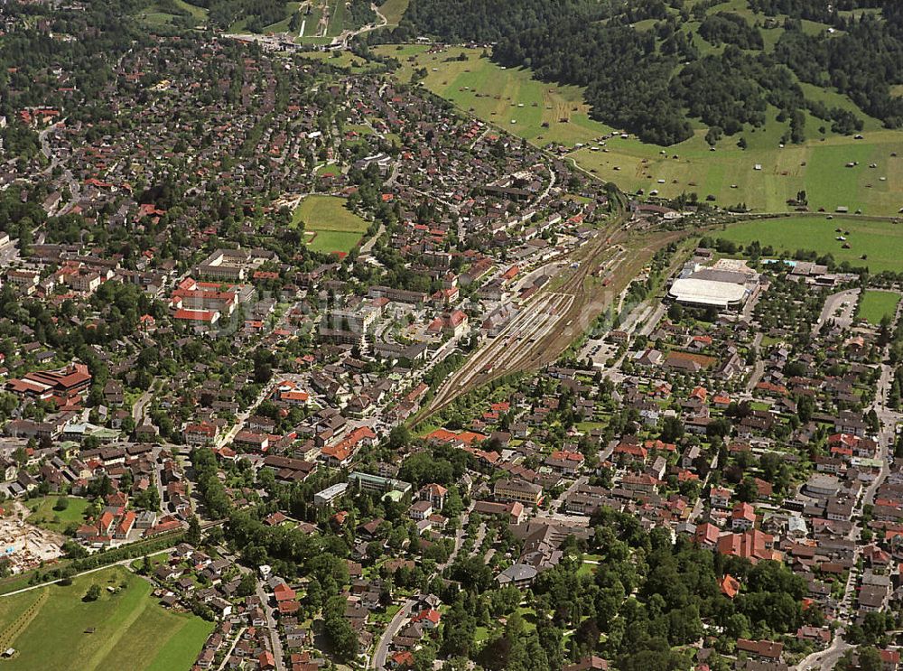 Garmisch-Partenkirchen von oben - Stadtansicht Garmisch-Partenkirchen