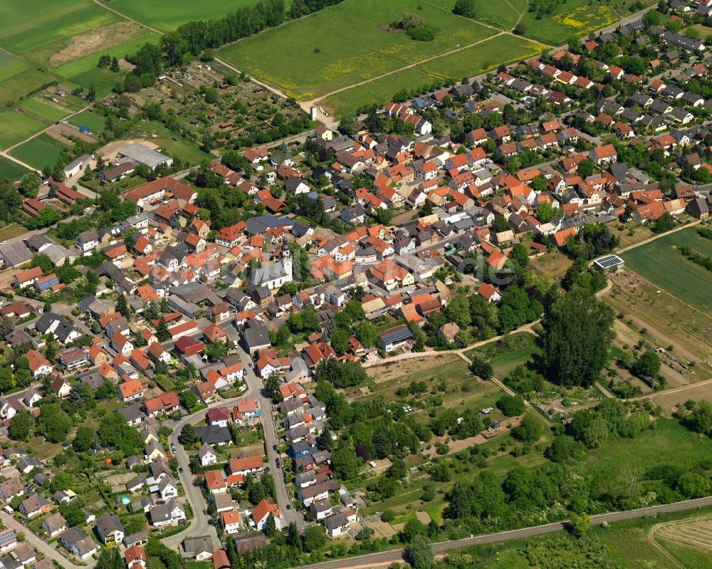 Luftaufnahme Gau-Weinheim, Ober-Saulheim - Stadtansicht von Gau-Weinheim, Ober-Saulheim im Bundesland Rheinland-Pfalz