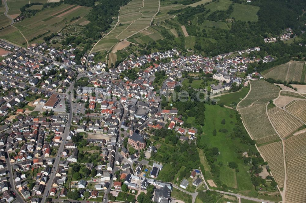 Luftbild Kiedrich - Stadtansicht der Gemeinde Kiedrich im Rheingau-Taunus-Kreis in Hessen