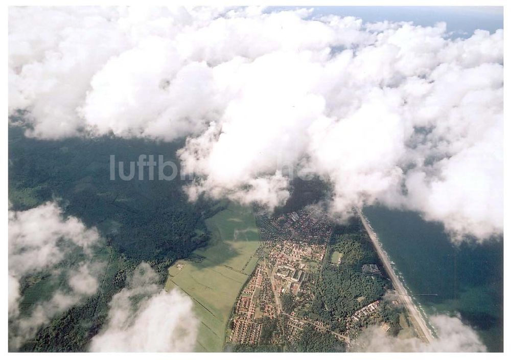 Graal-Müritz / Mecklenburg Vorpommern aus der Vogelperspektive: Stadtansicht von Graal-Müritz aus 7000ft Höhe mit dem Wohnneubaugebiet der HAWO KG / 27.09.02