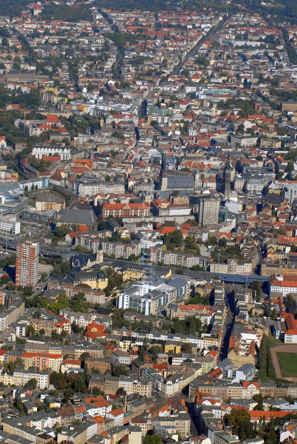 Halle aus der Vogelperspektive: Stadtansicht Halle an der Saale