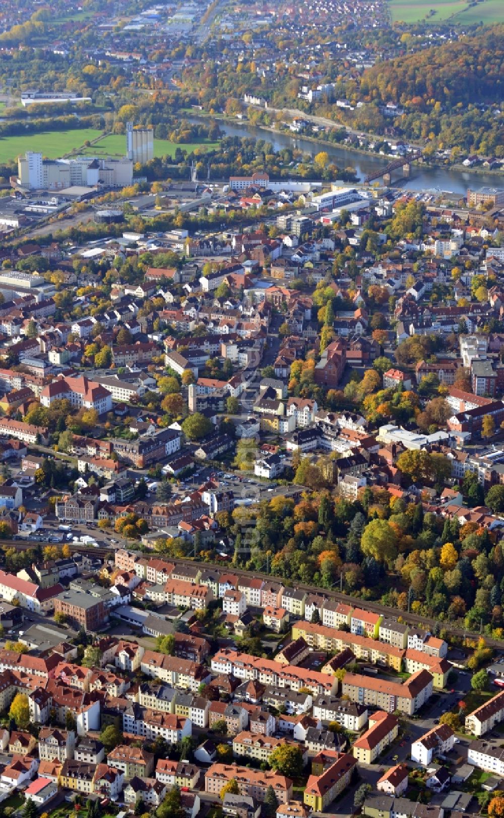 Luftaufnahme Hameln - Stadtansicht von Hameln im Bundesland Niedersachsen