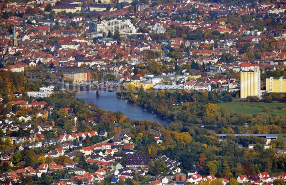 Hameln aus der Vogelperspektive: Stadtansicht von Hameln im Bundesland Niedersachsen