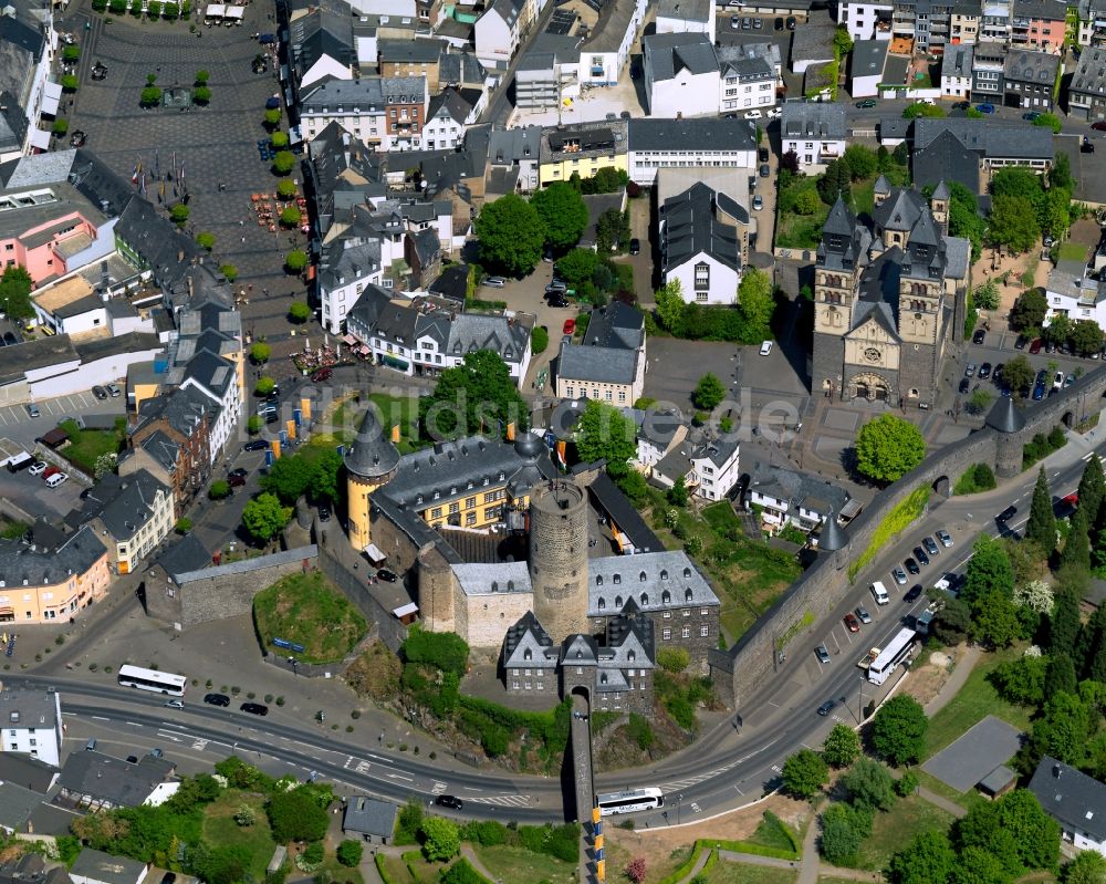 Mayen aus der Vogelperspektive: Stadtansicht des historischen Zentrums von Mayen im Bundesland Rheinland-Pfalz