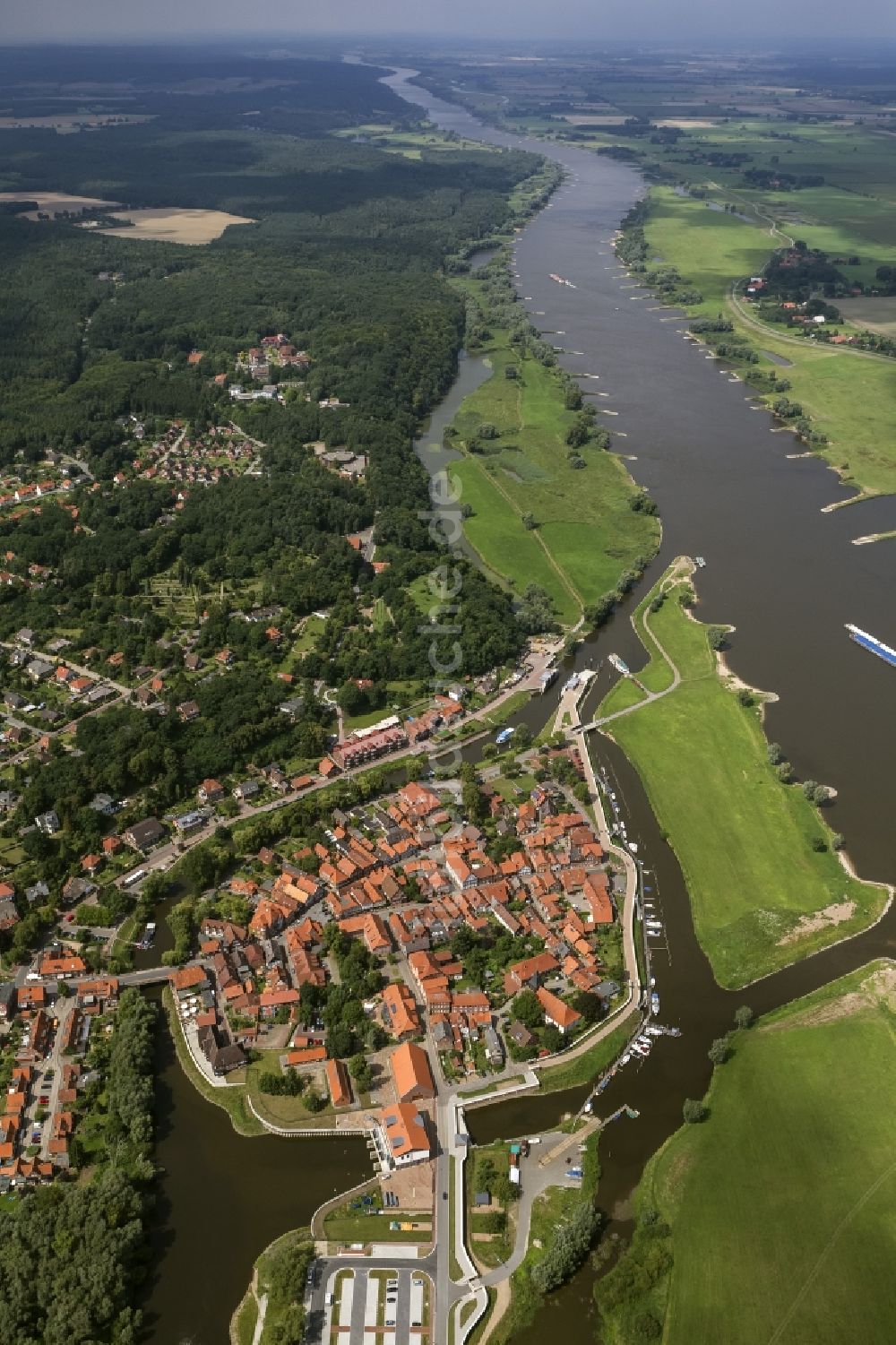 Hitzacker aus der Vogelperspektive: Stadtansicht von Hitzacker an der Elbe im Bundesland Niedersachsen