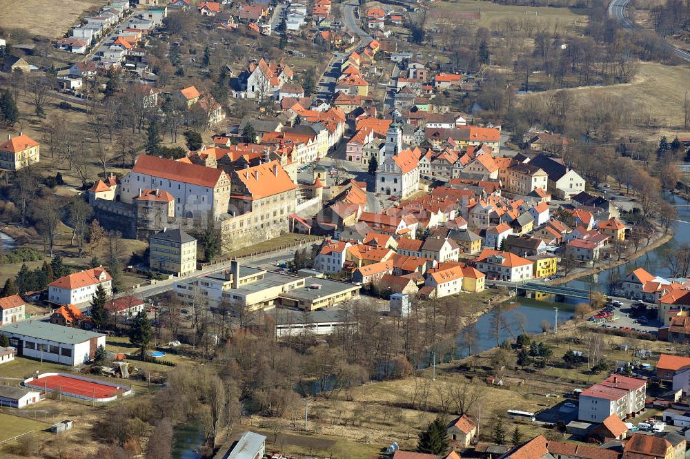 Luftaufnahme Horsovsky Tyn / Bischofteinitz - Stadtansicht Horsovsky Tyn / Bischofteinitz