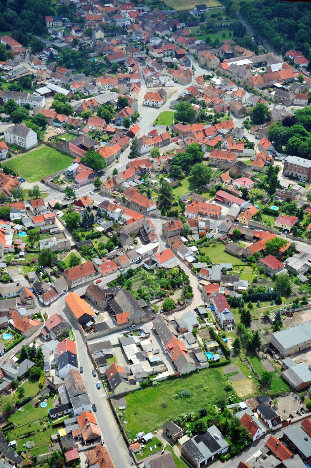 Luftaufnahme Hoym - Stadtansicht Hoym