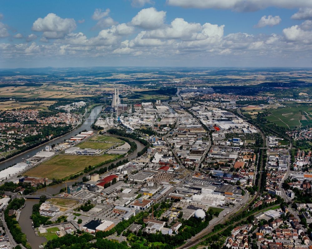 Luftbild Heilbronn - Stadtansicht des Industriegebiets und Steinkohlekraftwerks am Neckar in Heilbronn im Bundesland Baden-Württemberg