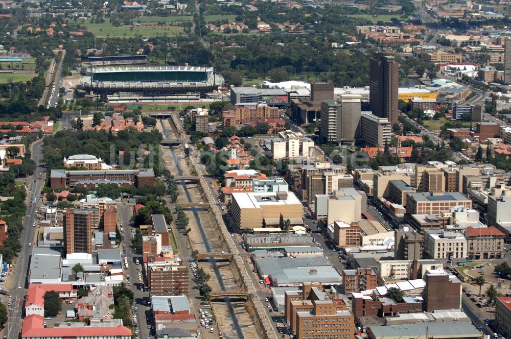 Luftaufnahme Bloemfontein - Stadtansicht auf die Innenstadt von Bloemfontein in South Africa