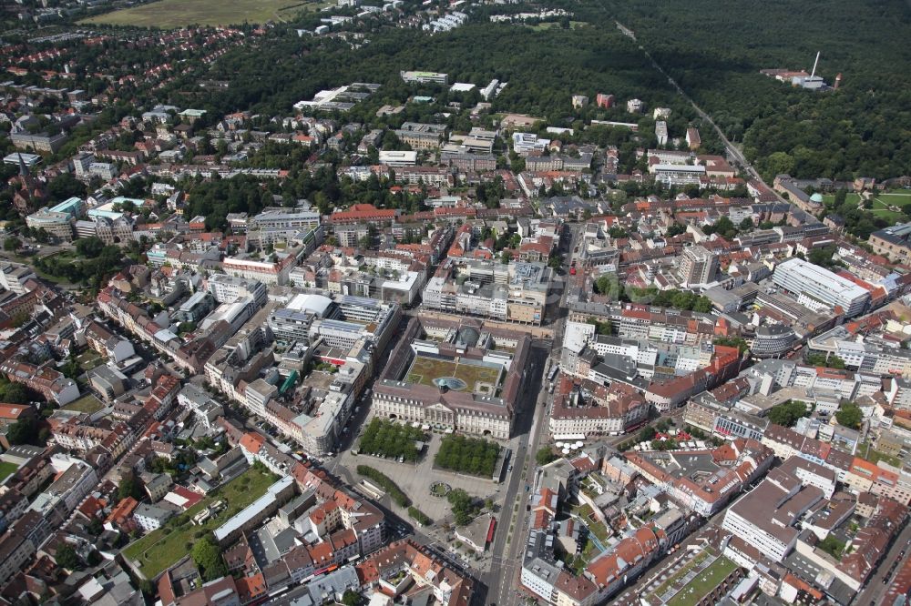 Luftaufnahme Karlsruhe - Stadtansicht der Innenstadt mit dem Einkaufszentrum Post Galerie in Karlsruhe im Bundesland Baden-Württemberg