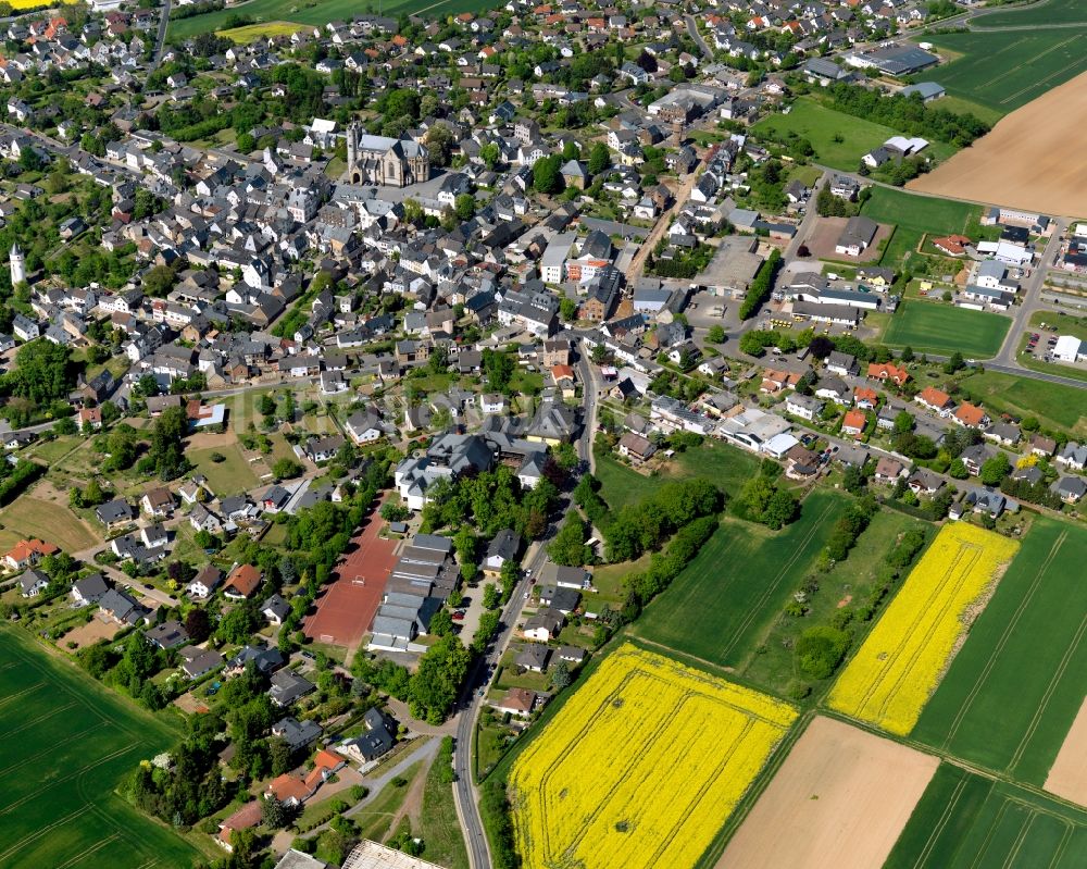 Münstermaifeld aus der Vogelperspektive: Stadtansicht der Innenstadt von Münstermaifeld im Bundesland Rheinland-Pfalz