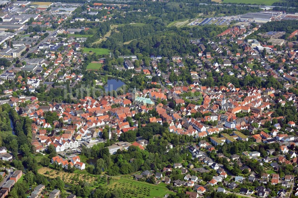 Rheda-Wiedenbrück von oben - Stadtansicht der Innenstadt des Ortsteils von Wiedenbrück in der Doppelstadt Rheda-Wiedenbrück im Bundesland Nordrhein-Westfalen