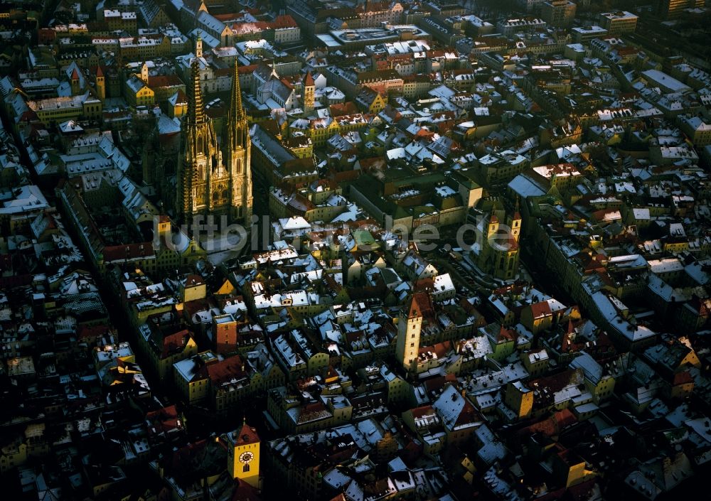 Luftbild Regensburg - Stadtansicht der Innenstadt von Regensburg im Bundesland Bayern