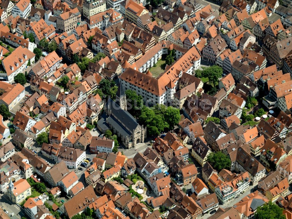 Luftbild Tübingen - Stadtansicht der Innenstadt am Schloss von Tübingen im Bundesland Baden-Württemberg