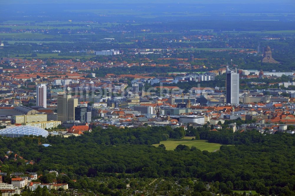 Leipzig von oben - Stadtansicht der Innenstadt der sächsischen Großstadt mit dem Altstadt - Zentrum von Leipzig im Bundesland Sachsen