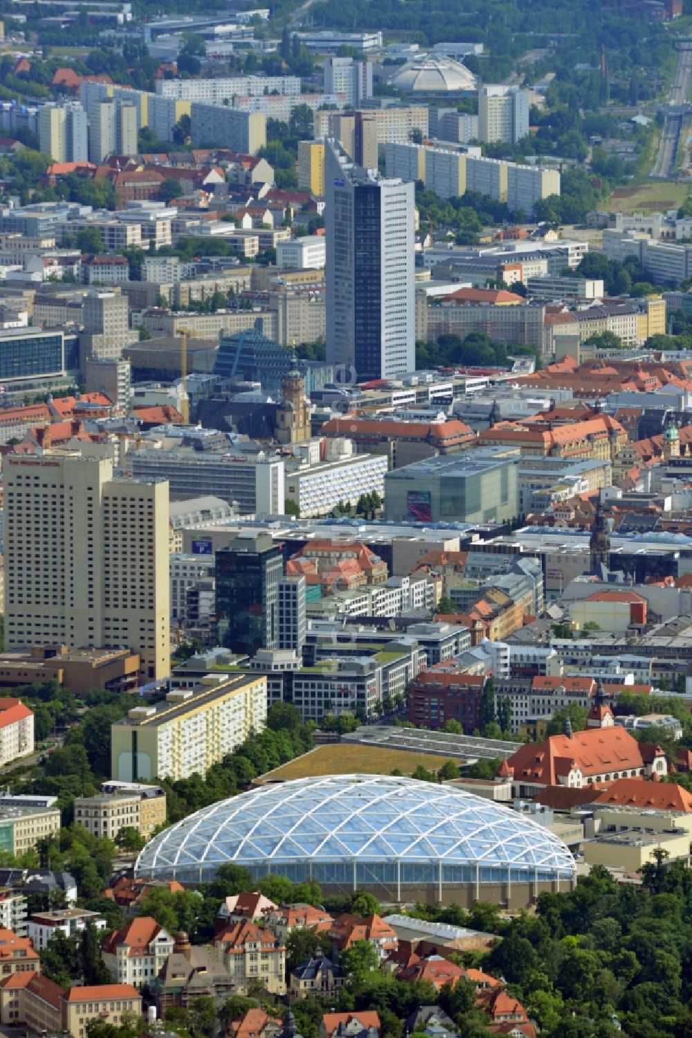 Luftbild Leipzig - Stadtansicht der Innenstadt der sächsischen Großstadt mit dem Altstadt - Zentrum von Leipzig im Bundesland Sachsen