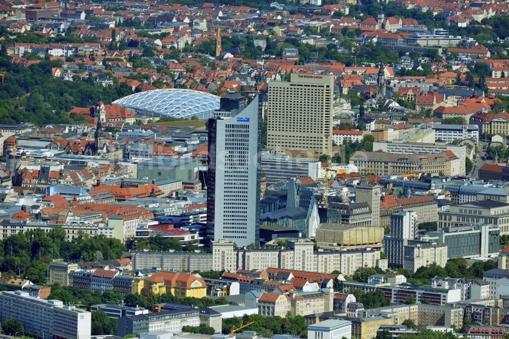 Leipzig aus der Vogelperspektive: Stadtansicht der Innenstadt der sächsischen Großstadt mit dem Altstadt - Zentrum von Leipzig im Bundesland Sachsen