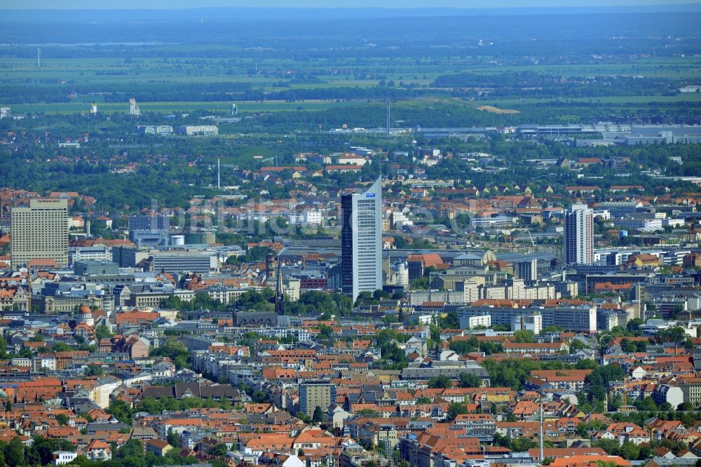 Leipzig aus der Vogelperspektive: Stadtansicht der Innenstadt der sächsischen Großstadt mit dem Altstadt - Zentrum von Leipzig im Bundesland Sachsen