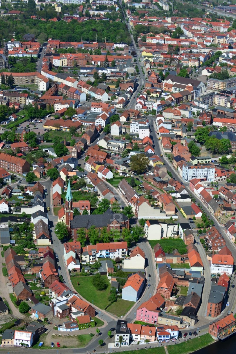 Wittenberge von oben - Stadtansicht der Innenstadt am Stadtzentrum von Wittenberge im Bundesland Brandenburg