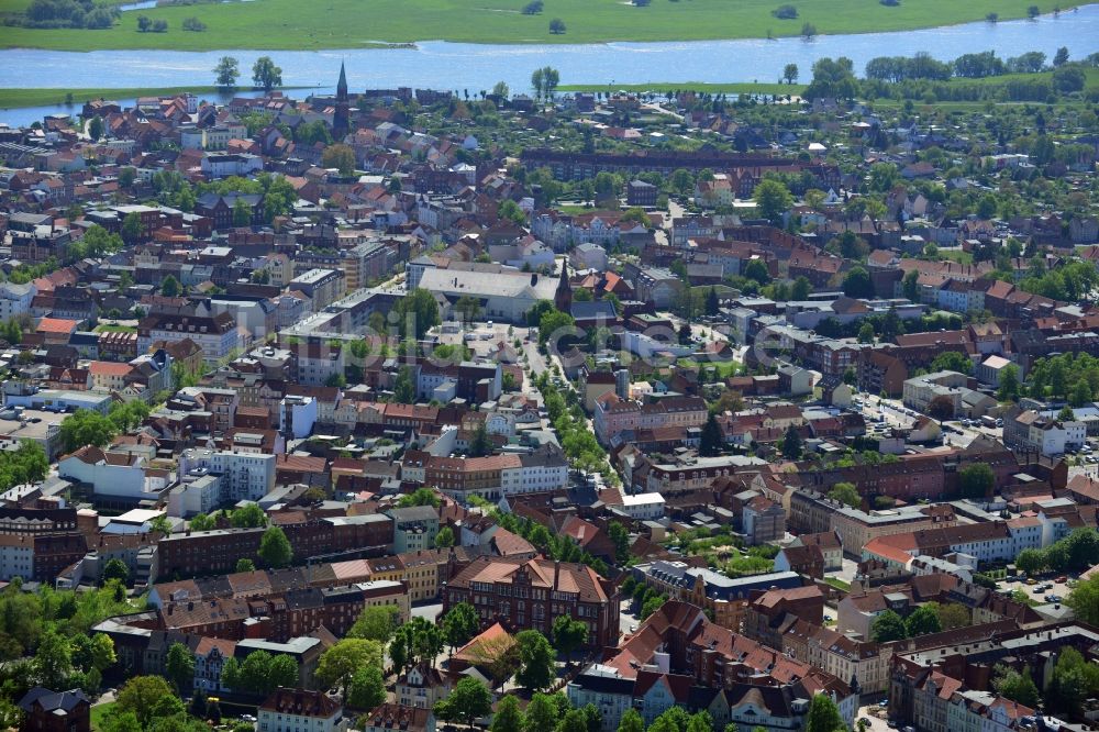 Luftbild Wittenberge - Stadtansicht der Innenstadt am Stadtzentrum von Wittenberge im Bundesland Brandenburg