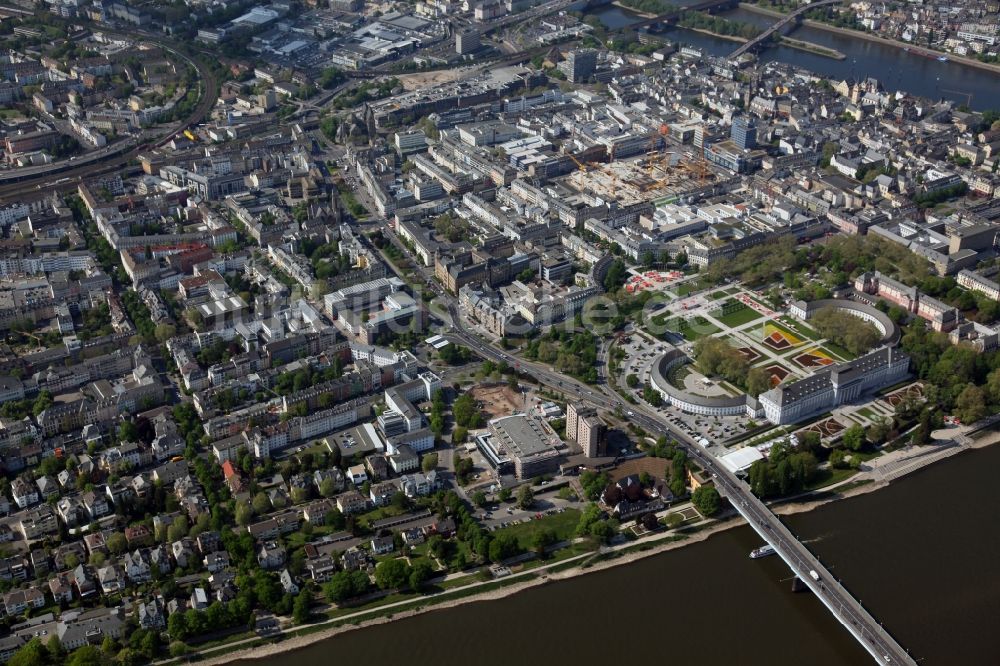 Luftbild Koblenz OT Pfaffendorf - Stadtansicht vom Innenstadt- Zentrum der südlichen Vorstadt am Ufer des Rhein in Koblenz im Bundesland Rheinland-Pfalz