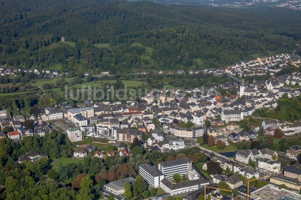 Arnsberg von oben - Stadtansicht vom Innenstadtbereich in Arnsberg im Bundesland Nordrhein-Westfalen, Deutschland