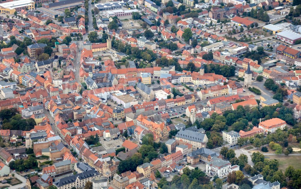 Aschersleben von oben - Stadtansicht vom Innenstadtbereich in Aschersleben im Bundesland Sachsen-Anhalt, Deutschland