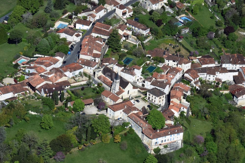 Luftbild Aubeterre-sur-Dronne - Stadtansicht vom Innenstadtbereich in Aubeterre-sur-Dronne in Aquitaine Limousin Poitou-Charentes, Frankreich