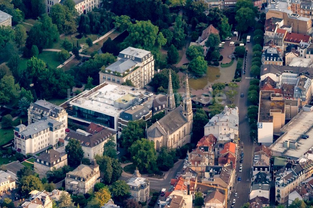 Baden-Baden aus der Vogelperspektive: Stadtansicht vom Innenstadtbereich in Baden-Baden im Bundesland Baden-Württemberg, Deutschland