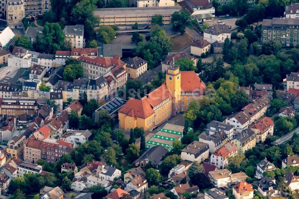 Luftbild Baden-Baden - Stadtansicht vom Innenstadtbereich in Baden-Baden im Bundesland Baden-Württemberg, Deutschland