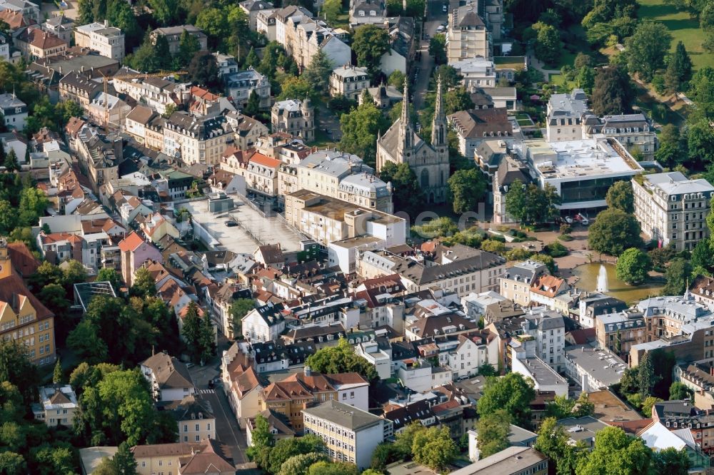 Luftbild Baden-Baden - Stadtansicht vom Innenstadtbereich in Baden-Baden im Bundesland Baden-Württemberg, Deutschland