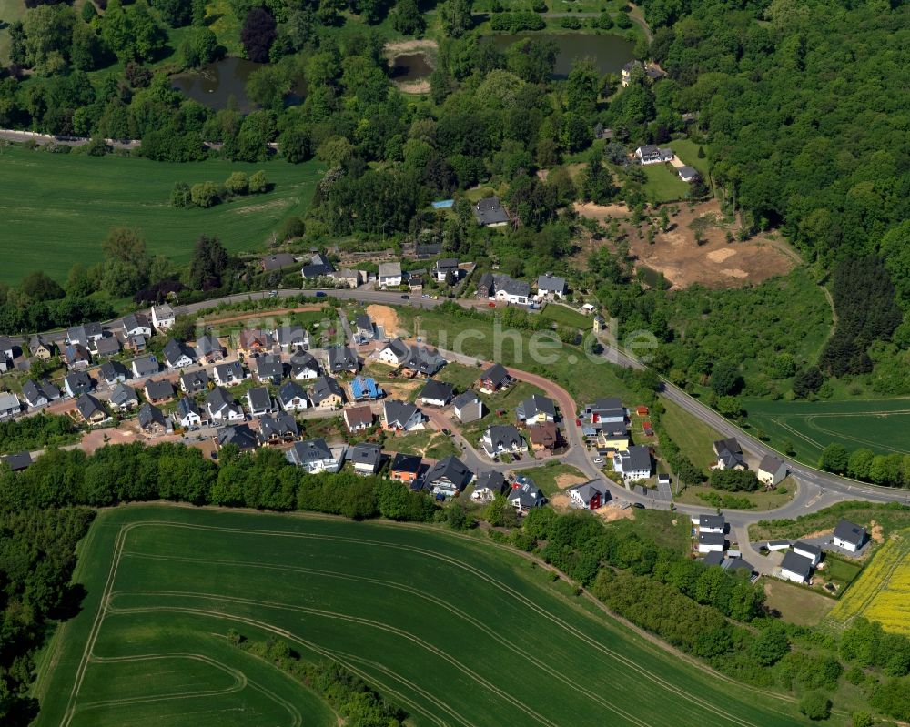 Luftbild Bassenheim - Stadtansicht vom Innenstadtbereich in Bassenheim im Bundesland Rheinland-Pfalz