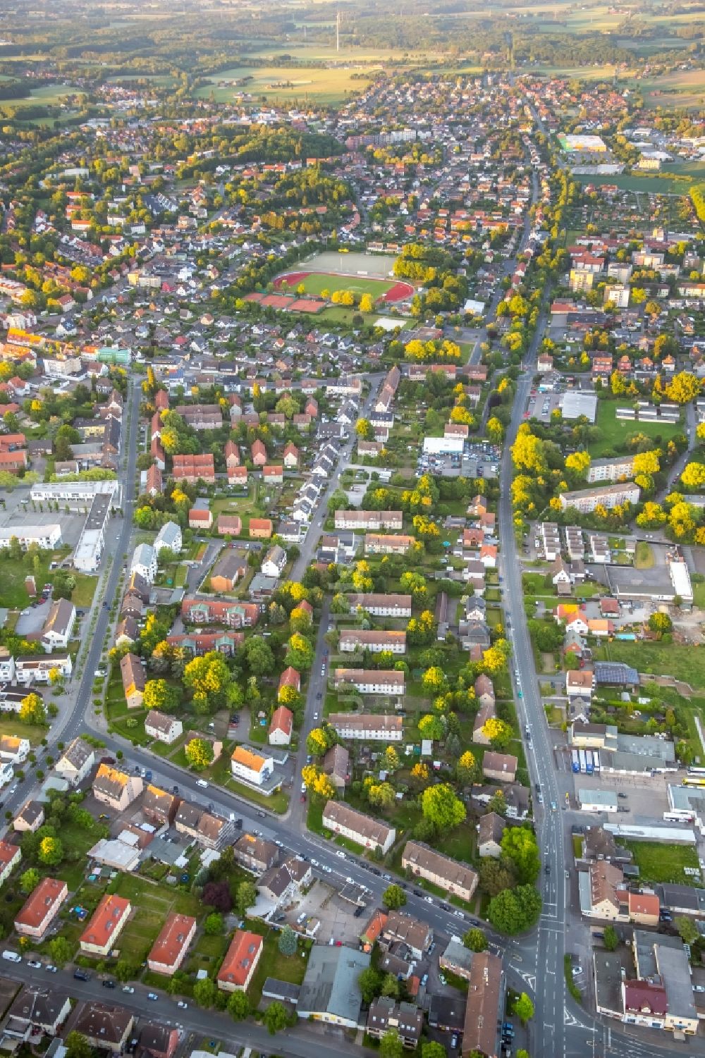 Bergkamen aus der Vogelperspektive: Stadtansicht vom Innenstadtbereich in Bergkamen im Bundesland Nordrhein-Westfalen, Deutschland