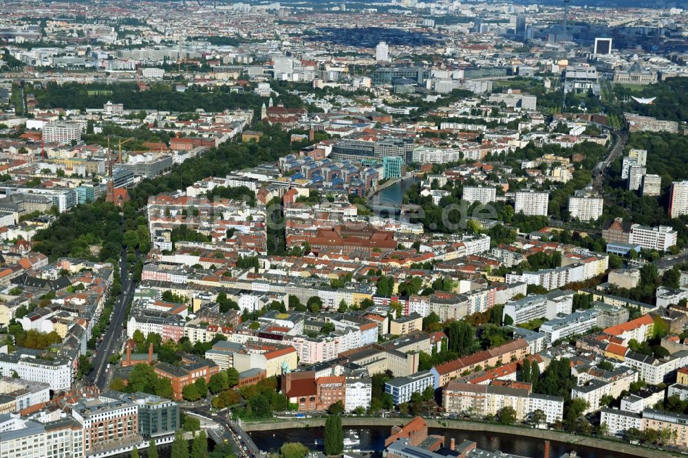 Luftaufnahme Berlin - Stadtansicht vom Innenstadtbereich in Berlin, Deutschland