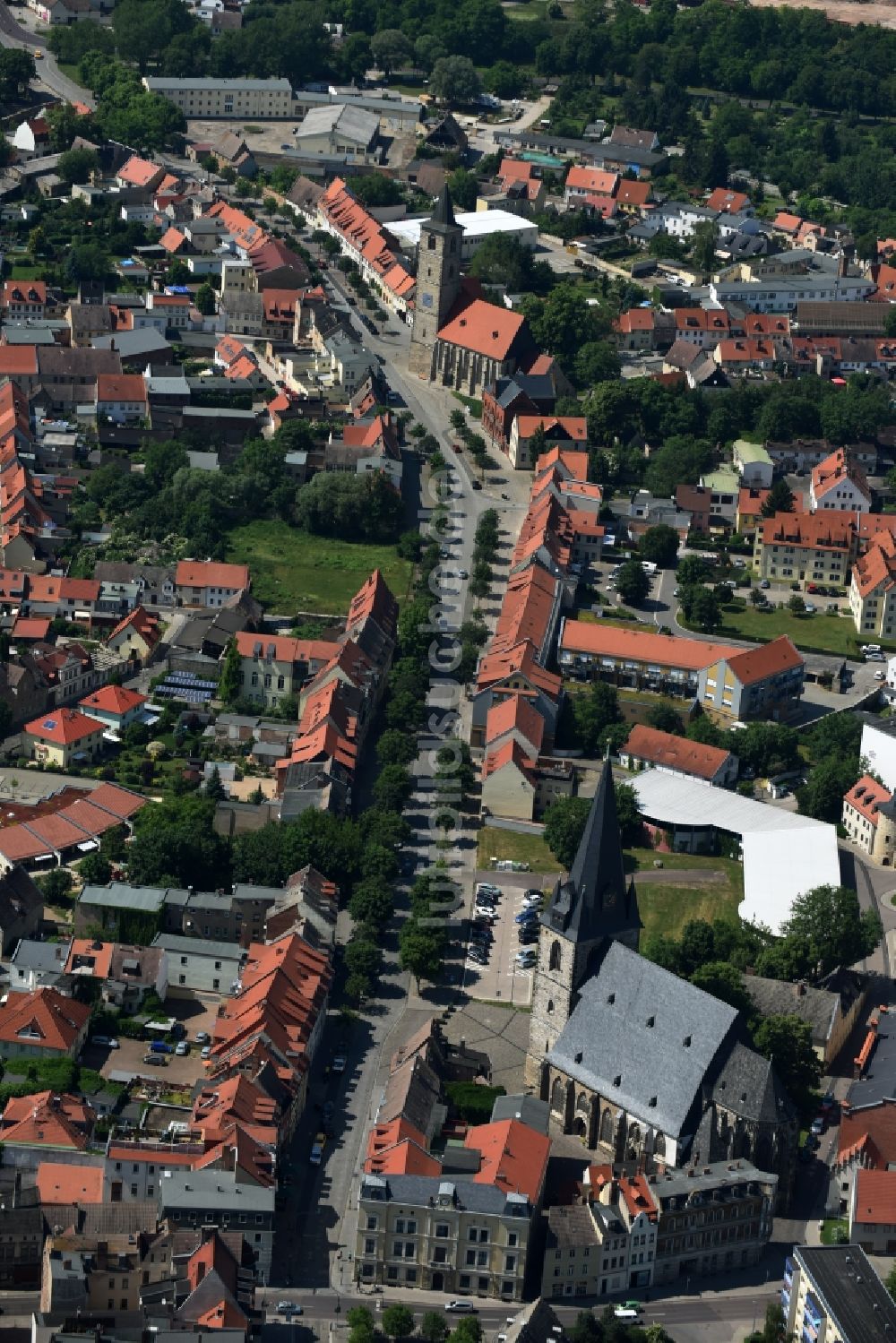 Bernburg (Saale) aus der Vogelperspektive: Stadtansicht vom Innenstadtbereich in Bernburg (Saale) im Bundesland Sachsen-Anhalt