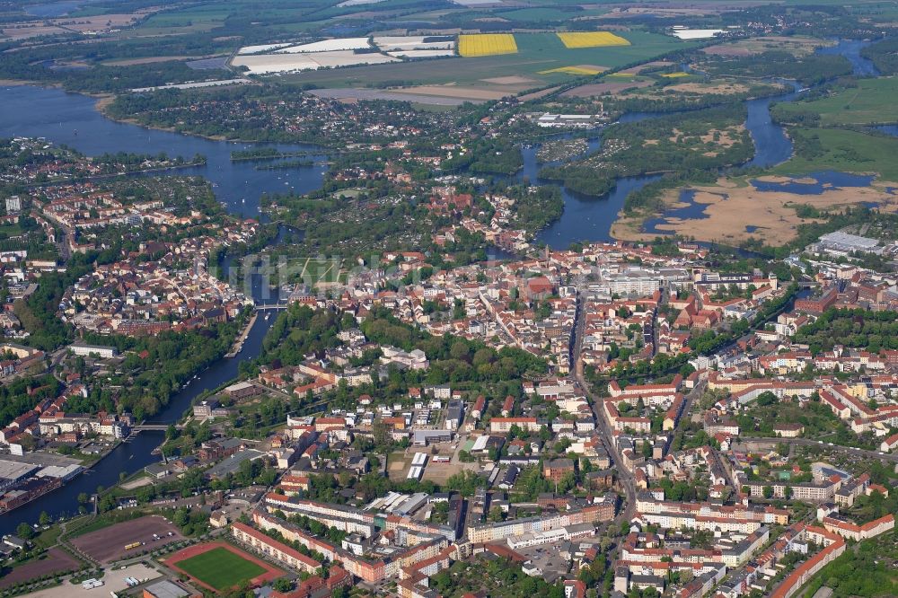 Brandenburg an der Havel aus der Vogelperspektive: Stadtansicht vom Innenstadtbereich in Brandenburg an der Havel im Bundesland Brandenburg, Deutschland