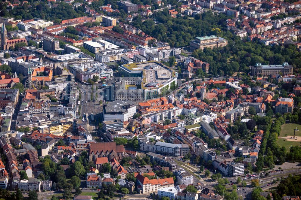 Braunschweig von oben - Stadtansicht vom Innenstadtbereich in Braunschweig im Bundesland Niedersachsen, Deutschland