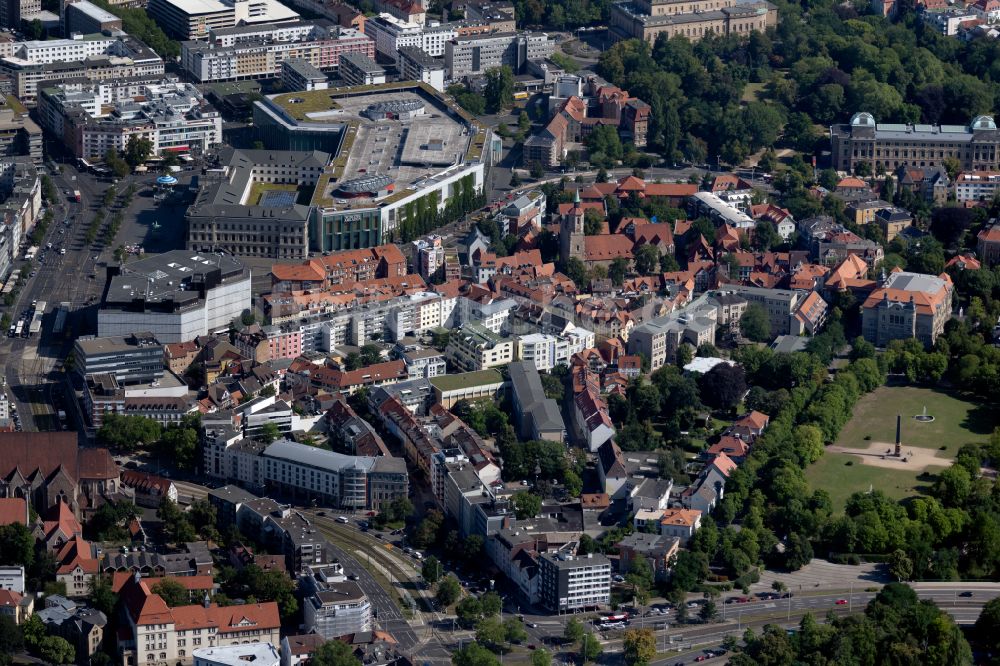 Braunschweig aus der Vogelperspektive: Stadtansicht vom Innenstadtbereich in Braunschweig im Bundesland Niedersachsen, Deutschland