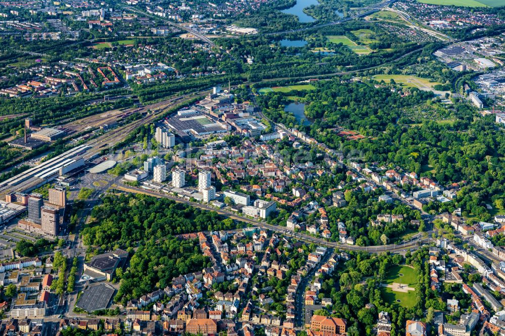 Braunschweig von oben - Stadtansicht vom Innenstadtbereich in Braunschweig im Bundesland Niedersachsen, Deutschland