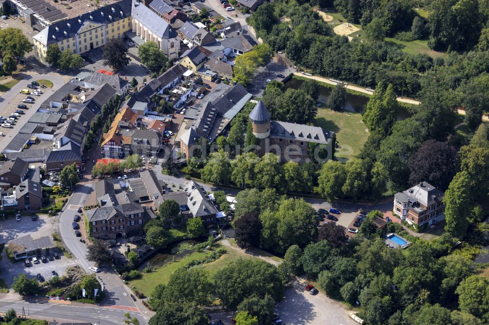 Brüggen von oben - Stadtansicht vom Innenstadtbereich in Brüggen im Bundesland Nordrhein-Westfalen, Deutschland