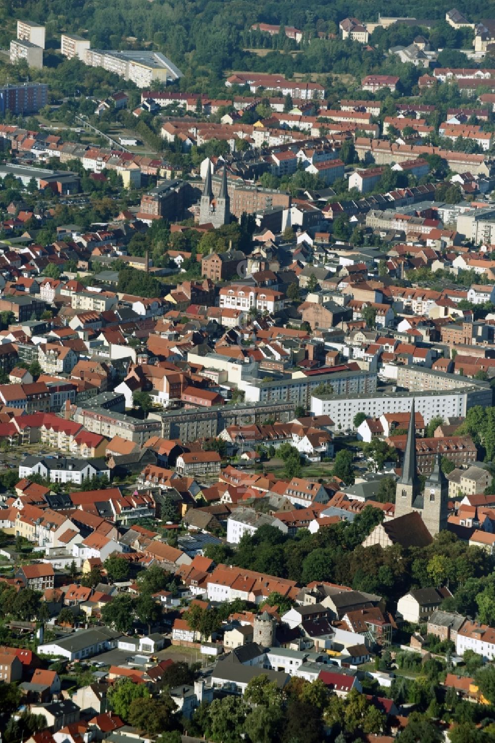 Luftaufnahme Burg - Stadtansicht vom Innenstadtbereich in Burg im Bundesland Sachsen-Anhalt