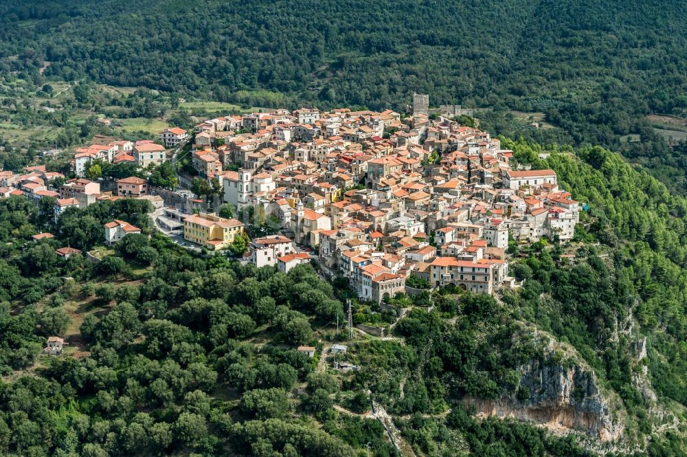 Camerota von oben - Stadtansicht vom Innenstadtbereich in Camerota in Italien