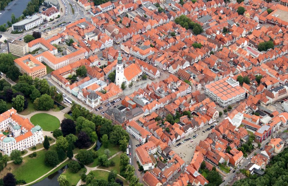 Luftaufnahme Celle - Stadtansicht vom Innenstadtbereich in Celle im Bundesland Niedersachsen